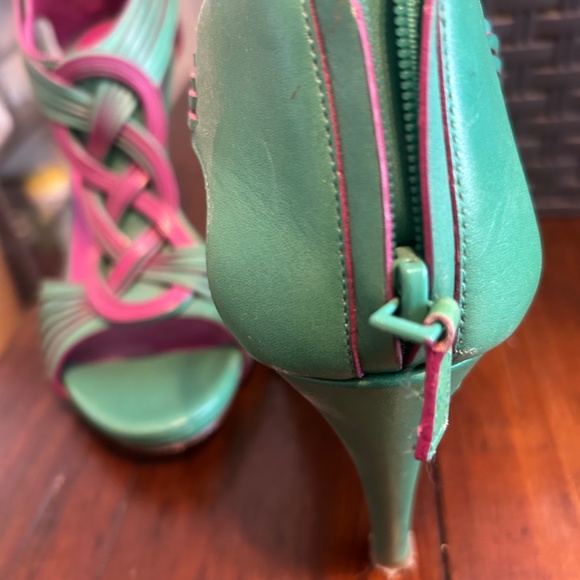 Cole Haan Vivian Twist designer heels - Picture 3 of 5